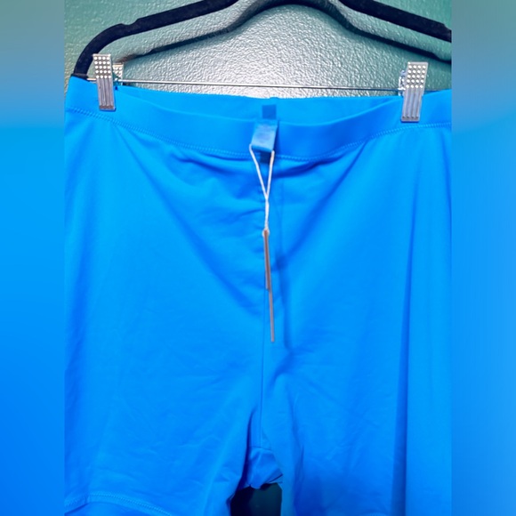 Skims Swim Set Turquoise Shorts and Keyhole Crop Top | Size 2X - Picture 3 of 7
